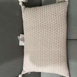 Hearth and Hand with Magnolia pillow